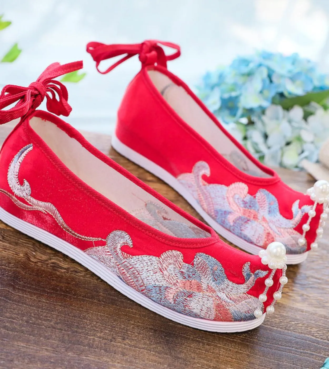 Comemore 2022 Hanfu Shoes Womens Embroidered Wedge Shoe Inner Height Increasing Warped Head Ancient Costume Flats Chine