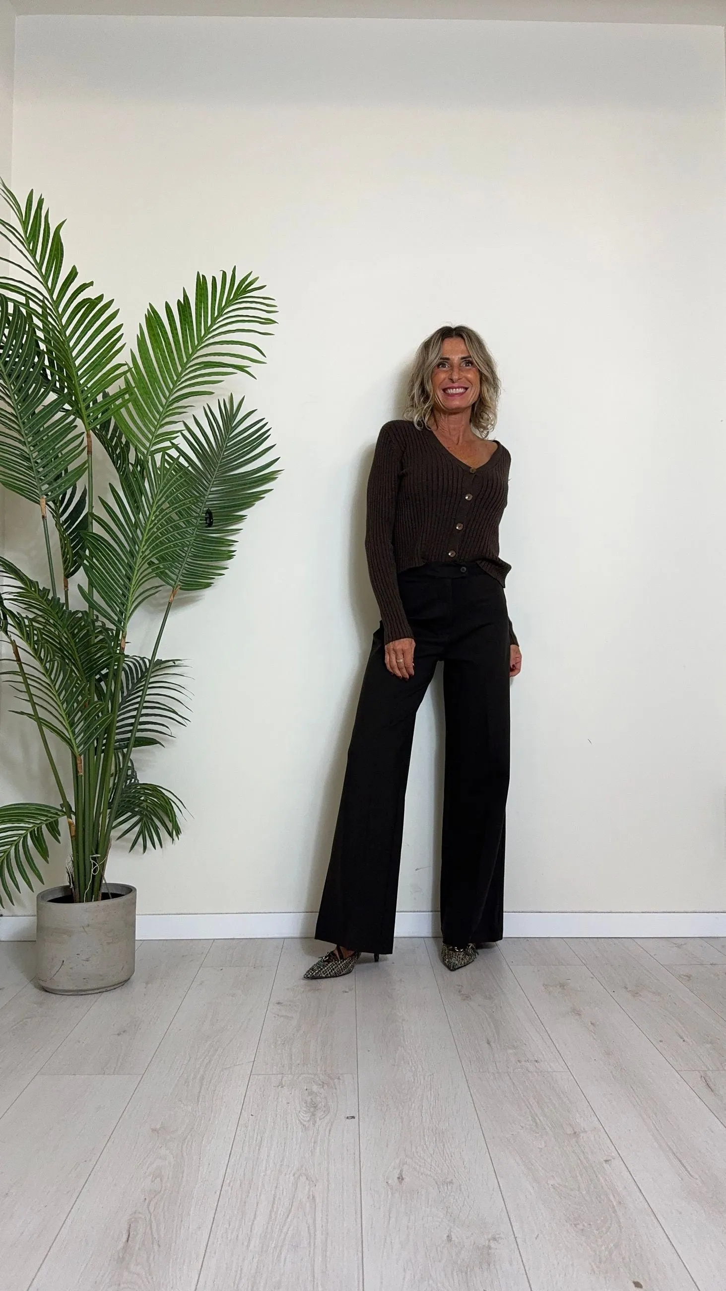 GIORGIA & JHONS - 60299FW24 - PANTALONE PALAZZO PUNTO MILANO CON PIEGA CENTRALE