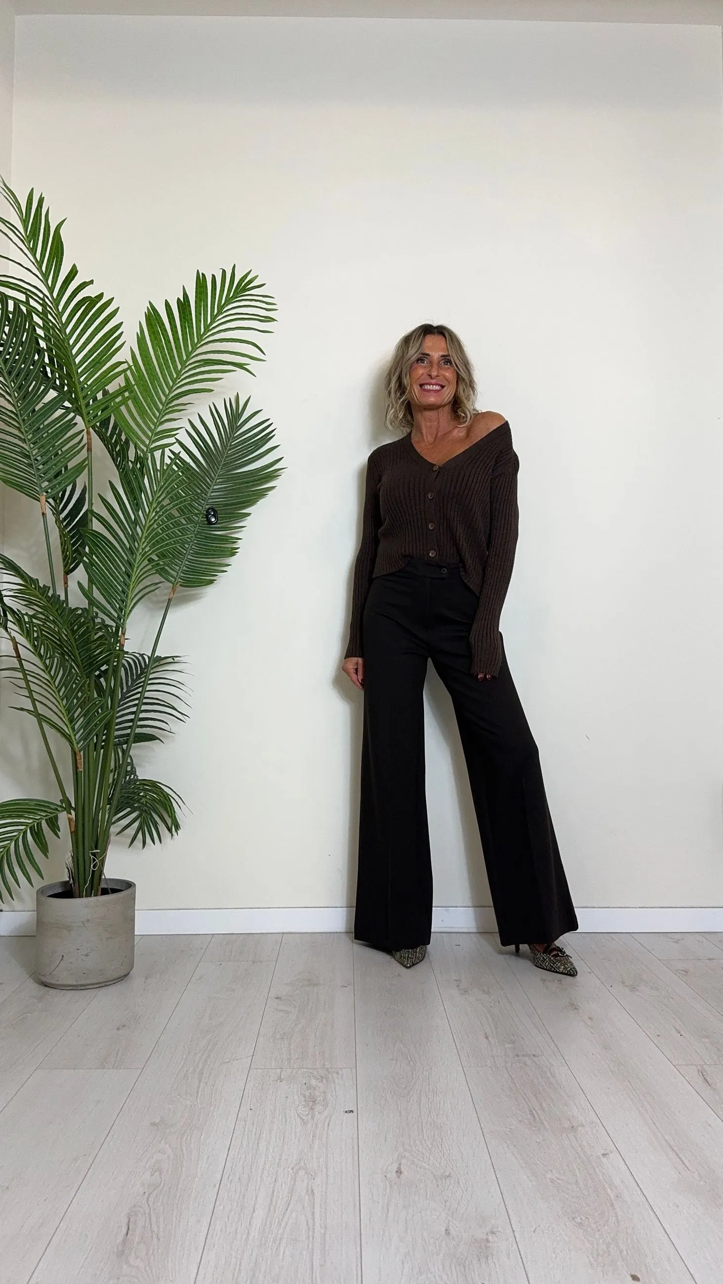 GIORGIA & JHONS - 60299FW24 - PANTALONE PALAZZO PUNTO MILANO CON PIEGA CENTRALE
