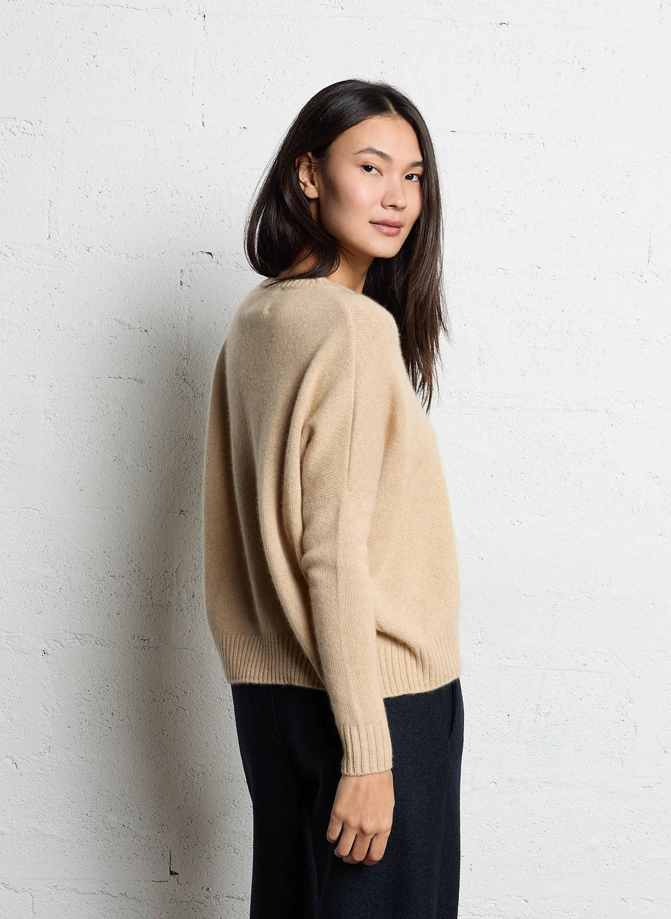  KUJTEN   AMELIE - Maglione scollo tondo oversize in cashmere | Beige