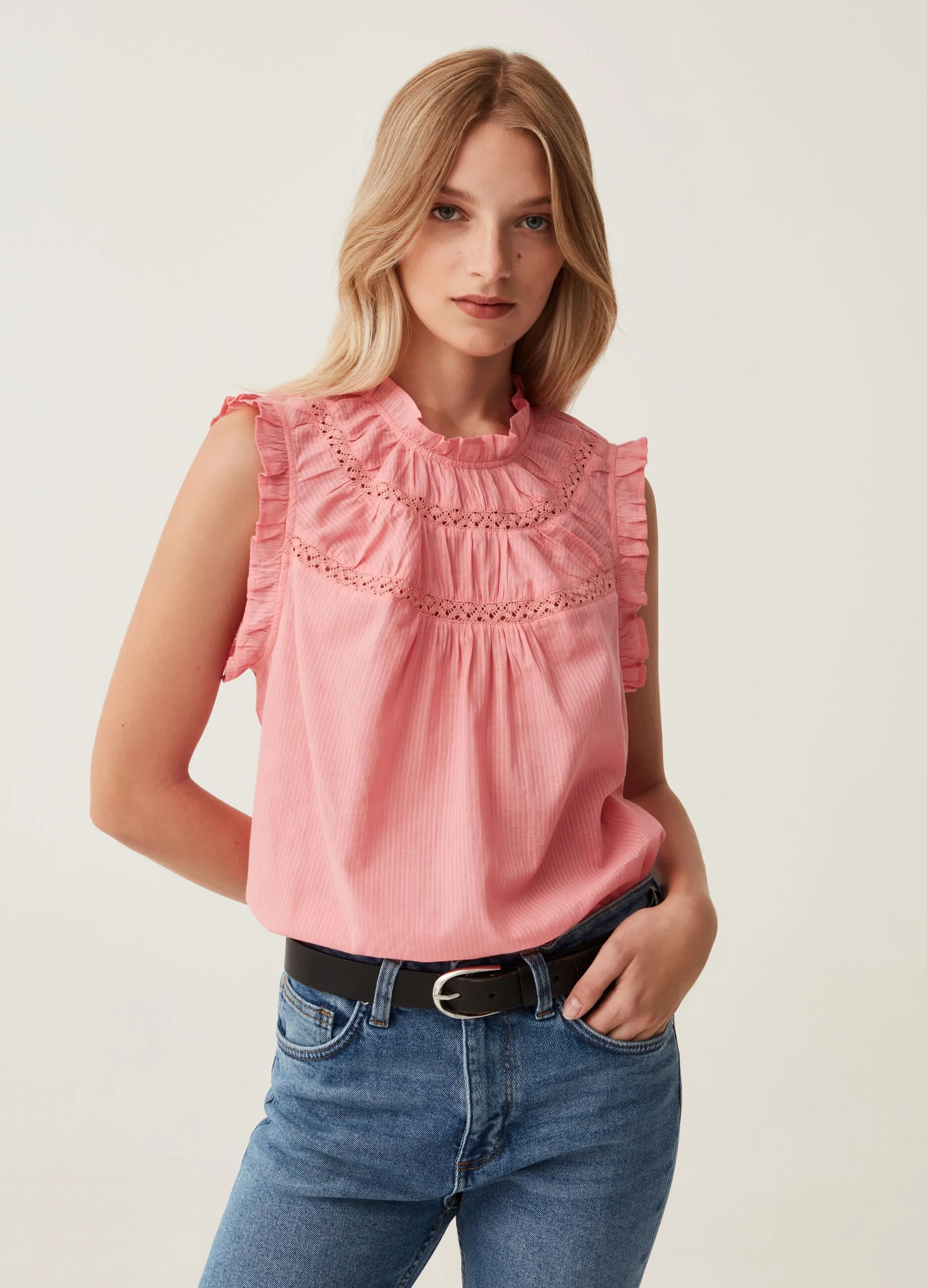 Tank top con rouches e inserti in pizzo
